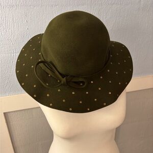 Cappelli Women’s Wool Round Bronze Studded Hat Med to Large Olive Green Khaki